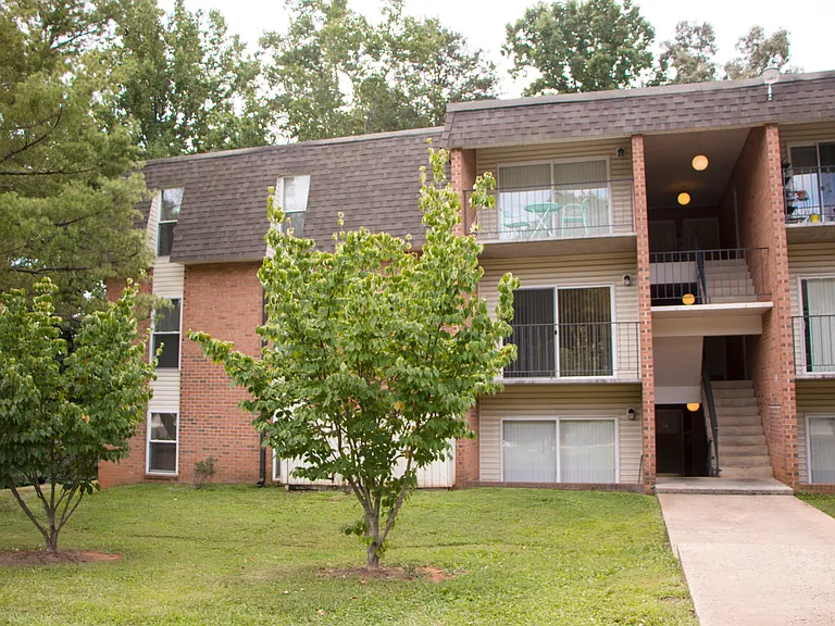 Forestbrook Apartments — Photo 12