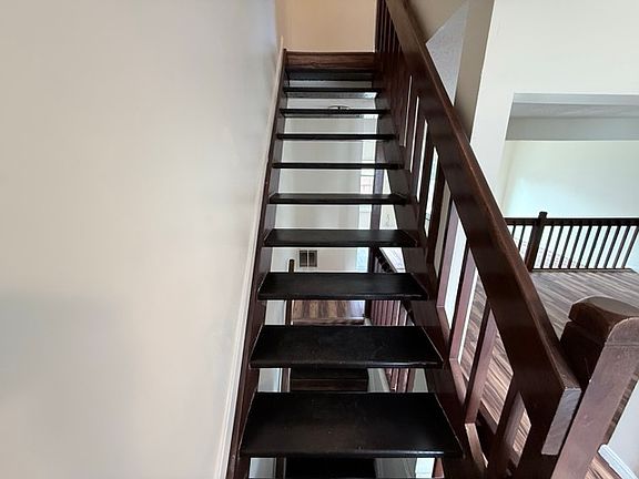 2nd image of 853 Saint Michaels Dr