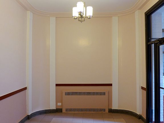 2nd image of 3515 75th St APT 305