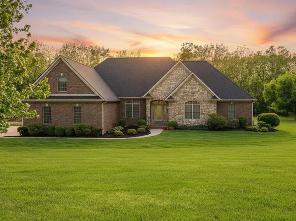 1110 Creekside Dr, Lawrenceburg, KY 40342