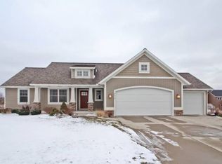 3470 Foxtail Ct, Hudsonville, MI 49426