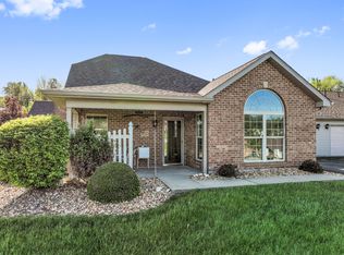 2012 Lake View Dr, Rostraver Township, PA 15012