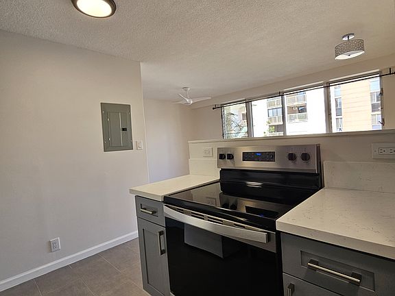 4th image of 1412 Kewalo St APT 406