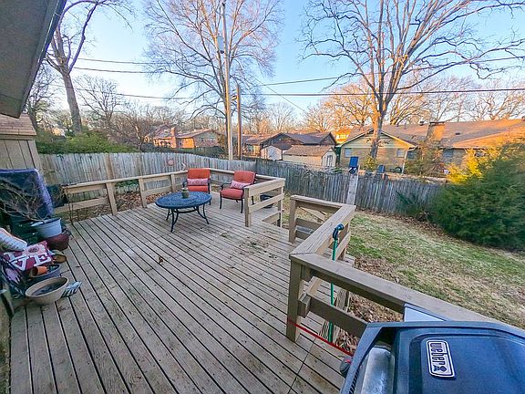5th image of 4109 Bunker Hill Dr