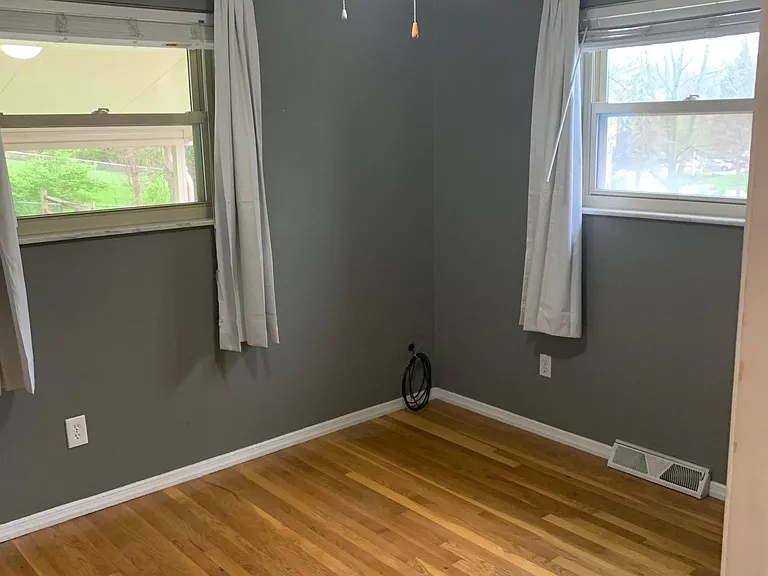 2359 Fairgreen Dr — Photo 5