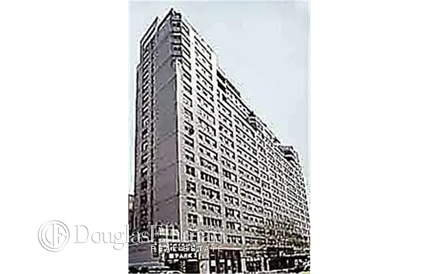 Rented by Douglas Elliman | media 24