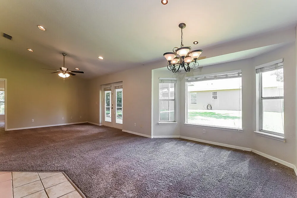 4 bed, 2.0 bath, 1813 sqft, $2,605 — Photo 4