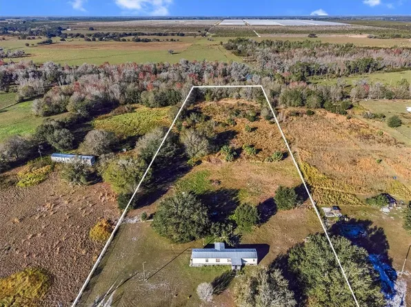 23 Ridge Rd, Frostproof, FL 33843