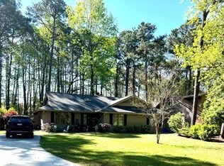 33 Edgewood Dr, Hilton Head Island, SC 29926