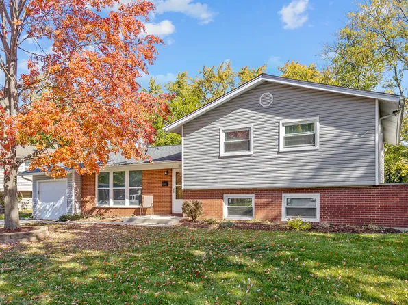 6611 Patterson Ct, Woodridge, IL 60517
