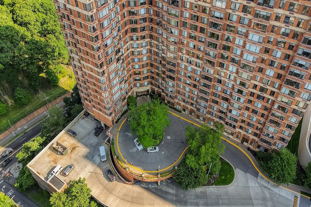 1 bed, 917 sqft, $2,900 — Photo 2
