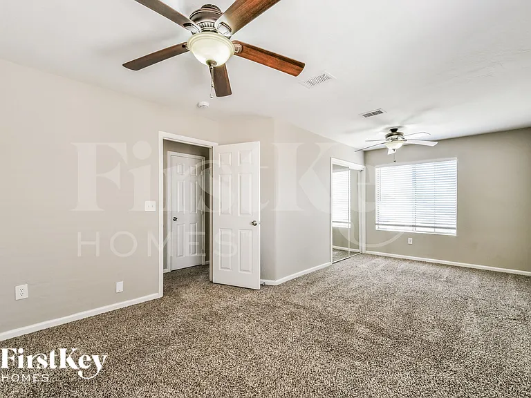 848 E Morelos St — Photo 14