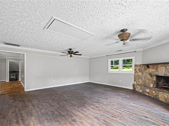 4th image of 192 Summit St