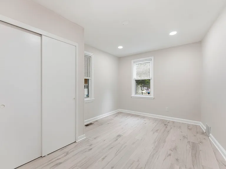 326 Tindall Ave — Photo 13