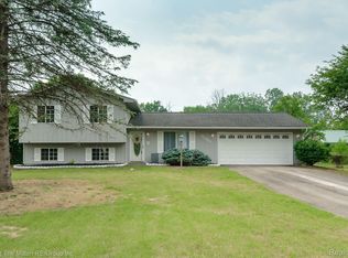 9060 Gotts Ct, Willis, MI 48191