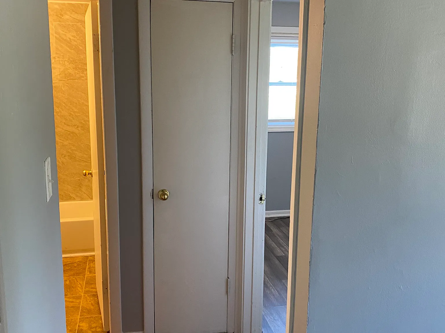 3 bed, 900 sqft, $1,650 — Photo 2