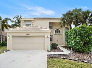 2523 Glendale Pl, Royal Palm Beach, FL 33411