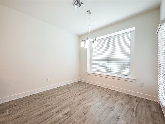 5th image of 11305 Gadsen Ln