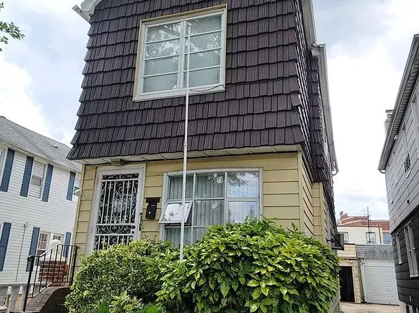 9732 84th St, Ozone Park, NY 11416