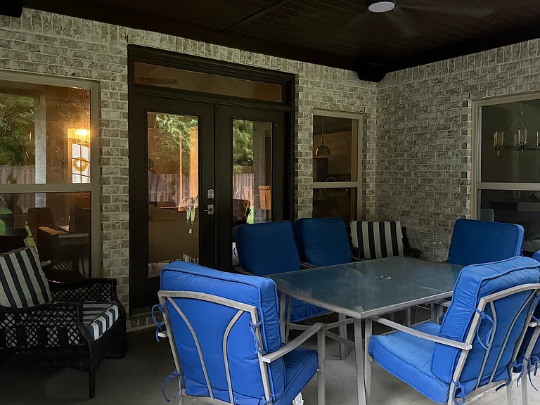 344 Kendallwood Dr — Photo 2