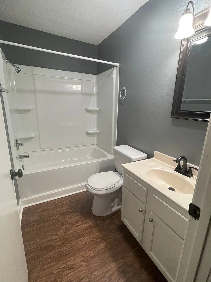 2 bed 1 bath apartment in Jonesboro — Photo 4