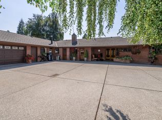 2726 N Laventure Rd, Mount Vernon, WA 98273