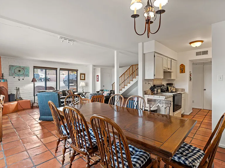 320 Artist Rd #8 — Photo 2
