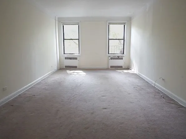 81 Ocean Pkwy APT 2G, Brooklyn, NY 11218