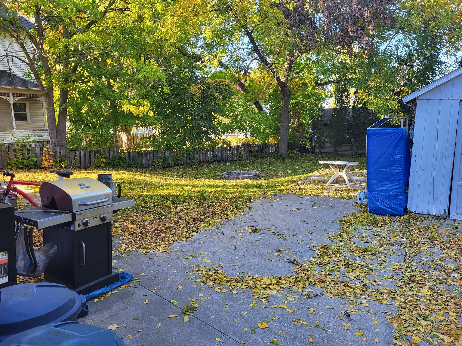 4 bed, 3000 sqft, $2,000 — Photo 2