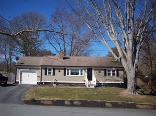 40 Hamden Cir, Hyannis, MA 02601