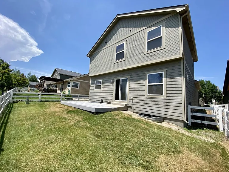 2209 Sunbury Ln — Photo 24