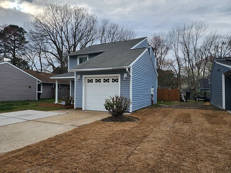 4080 Sherman Oaks Ave — Photo 2