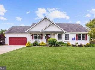 17 Stone Ridge Dr, Mickleton, NJ 08056