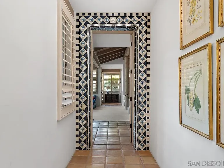 17240 Avenida De Acacias — Photo 26
