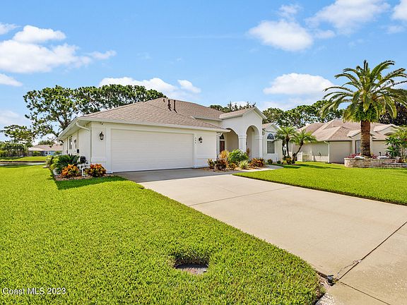 3rd image of 244 Carmel Dr