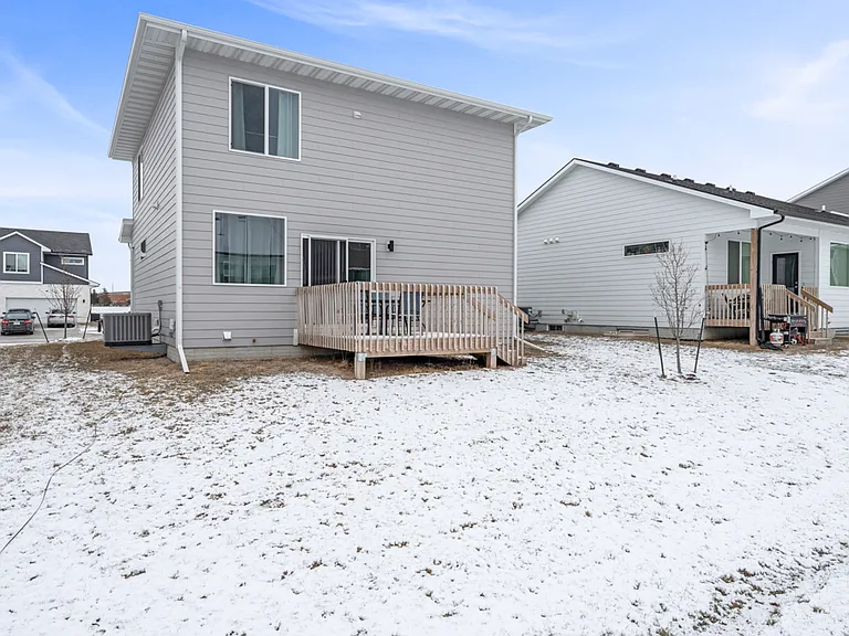 690 SE Drumlin Dr — Photo 26