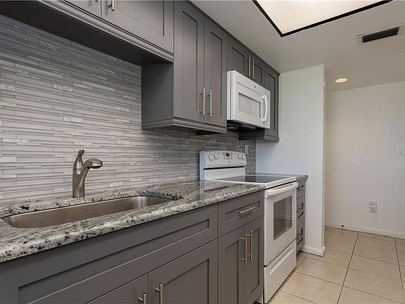 4th image of 775 N Village Dr #103