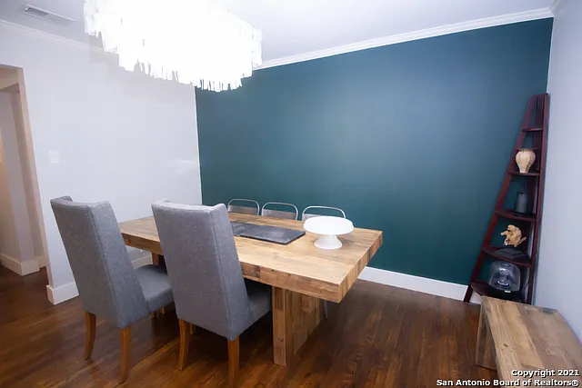 245 Calumet Pl — Photo 6