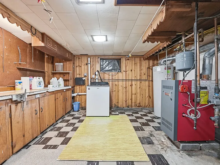 319 E Madison Ave — Photo 21