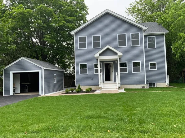 35 Bicknell St, Attleboro, MA 02703