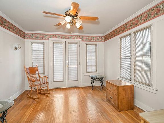 5th image of 3304 N Sheridan Ct