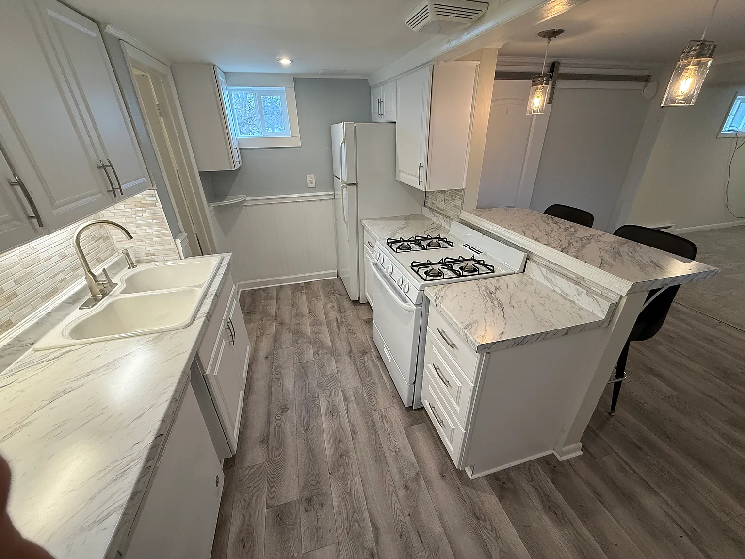 1 bed, $2,995 — Photo 3