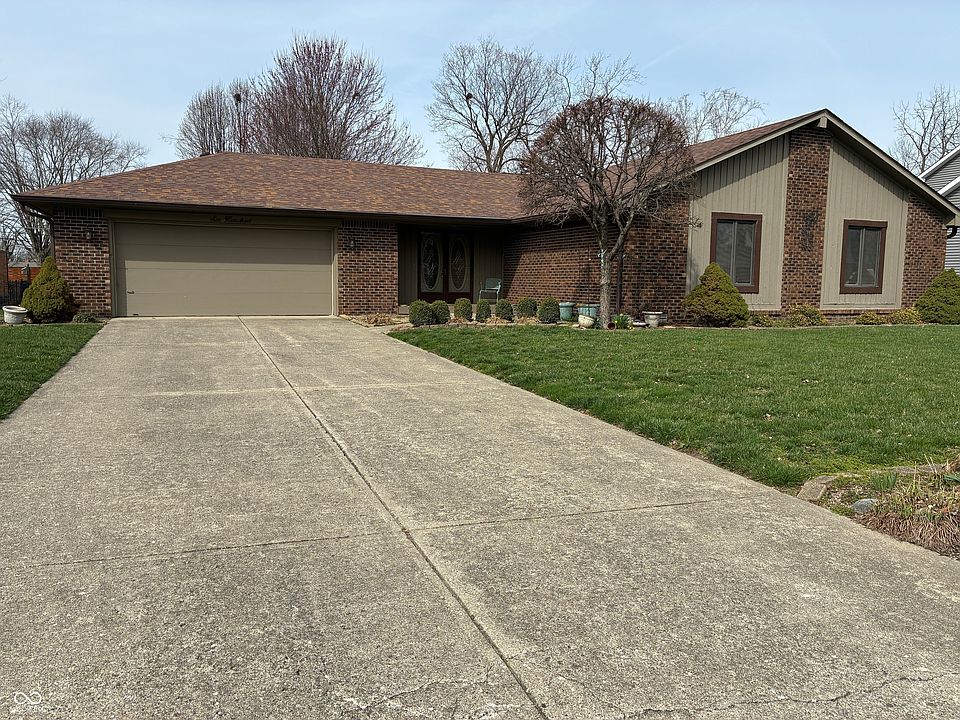 1st image of 600 S Oakwood Dr