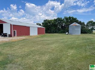5426 340th St, Sanborn, IA 51248