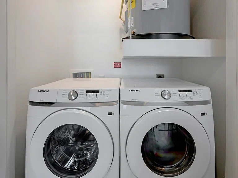 In-Unit Washer and Dryer