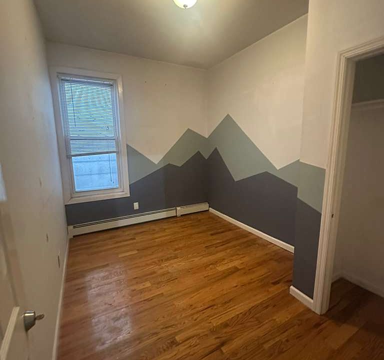 1st image of 1304 Findlay Ave #2