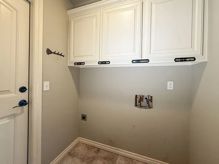 16 SW 148th St — Photo 15