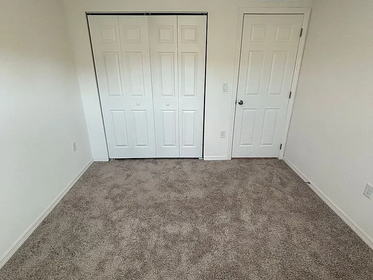 539 Finch Ct — Photo 10