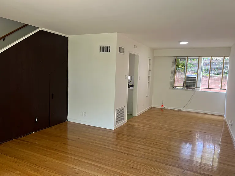 1317 Lucile Ave #7 — Photo 8