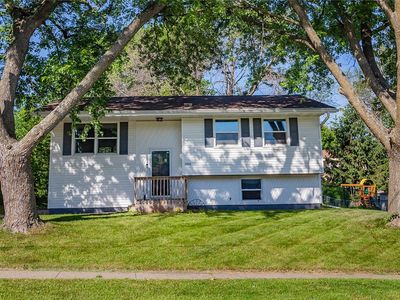 3902 E 40th St, Des Moines, IA, 50317